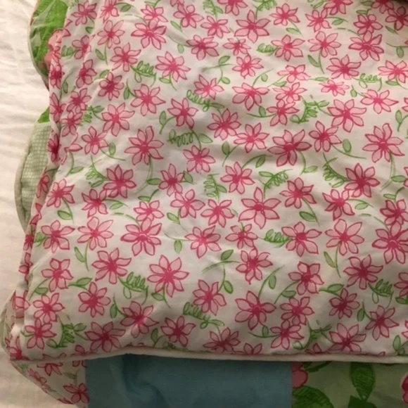 Lilly Pulitzer twin patchwork comforter quilted flowers reversible 100% cotton - Picture 5 of 11